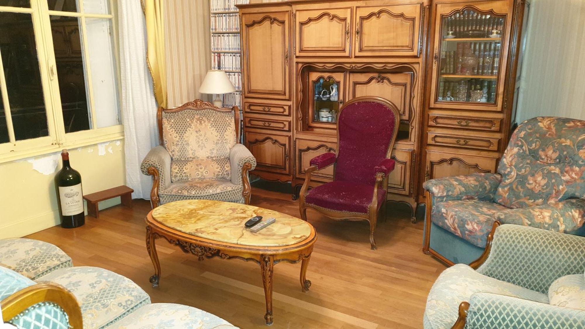 Les Chambres Chez David Riom Luaran gambar